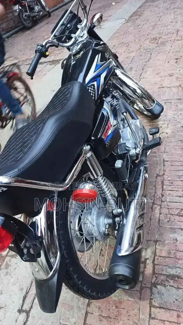 Honda 125cc Motorcycle - New Single Cylinder Bike