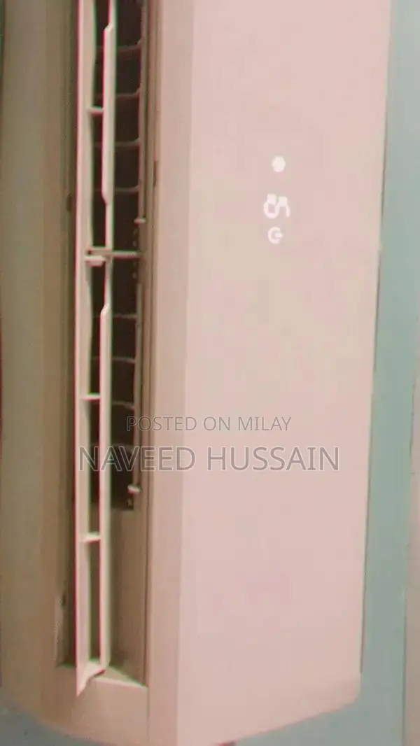 Gree 1.5 Ton Split AC - Near Perfect Condition