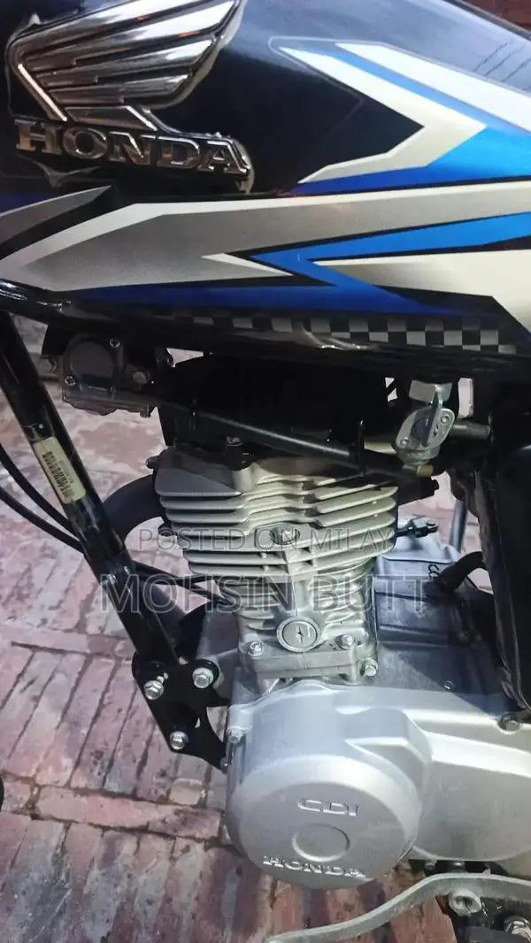 Honda 125cc Motorcycle - New Single Cylinder Bike