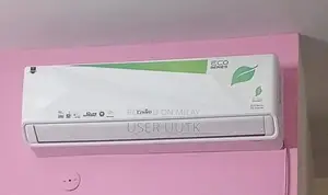 Photo - 1.5 Ton Split Air Conditioner - Low Usage, Excellent Condition