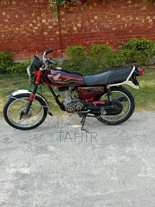 Honda CG 125 Motorcycle - Low Mileage 2017 Model