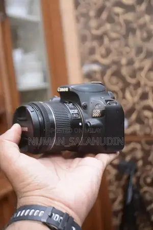 Canon EOS 200D DSLR Camera with 18-55mm Kit Lens