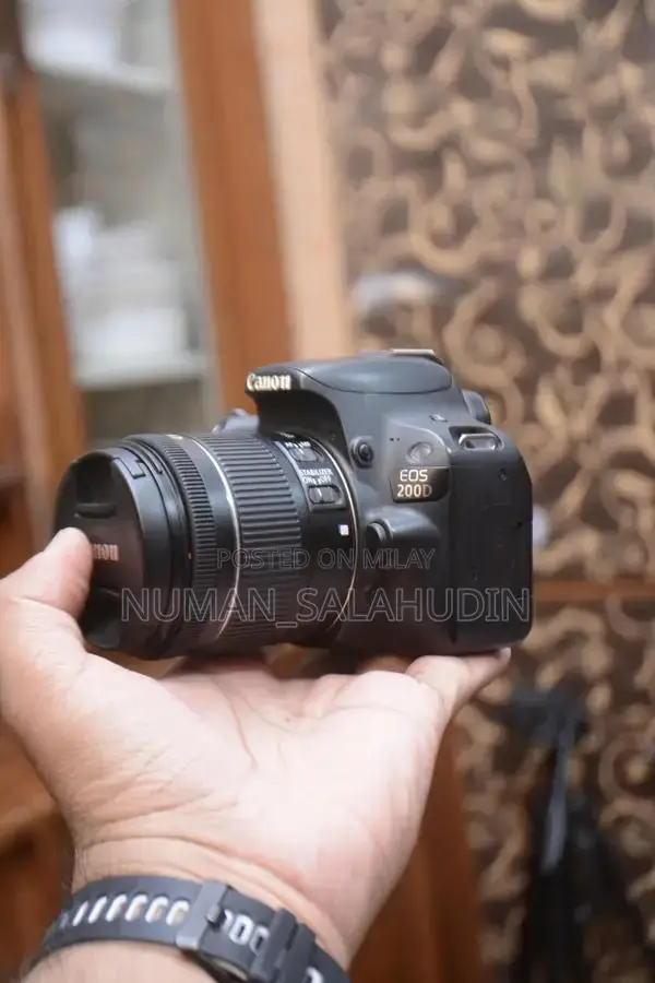 Canon EOS 200D DSLR Camera with 18-55mm Kit Lens