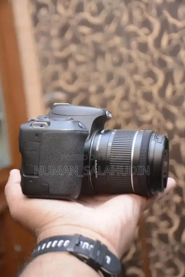 Canon EOS 200D DSLR Camera with 18-55mm Kit Lens