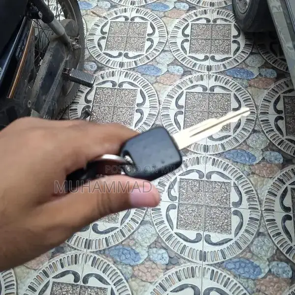 2005 Suzuki Baleno Sedan - Excellent Condition City Car