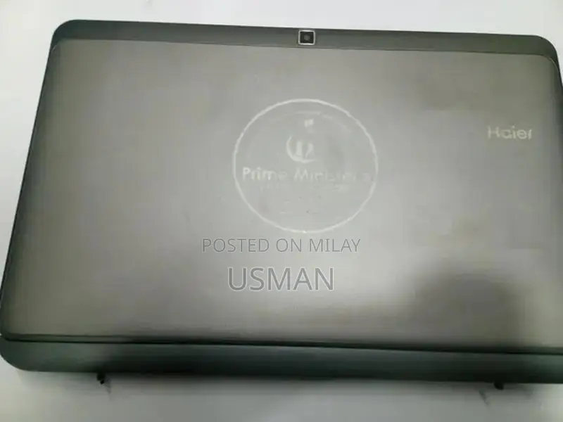 Hair Y11B Laptop: Core M 4GB RAM 32GB SSD Compact Device