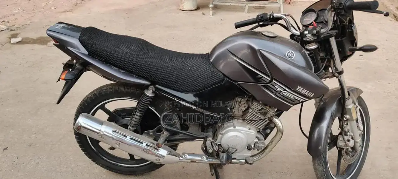 Yamaha YBR 125 Motorcycle - 2017 Model with Clear Documentation