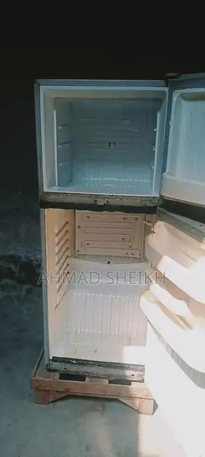 orient Fridge 30000 saf hai koi fault nhi hai har cheez ok hai