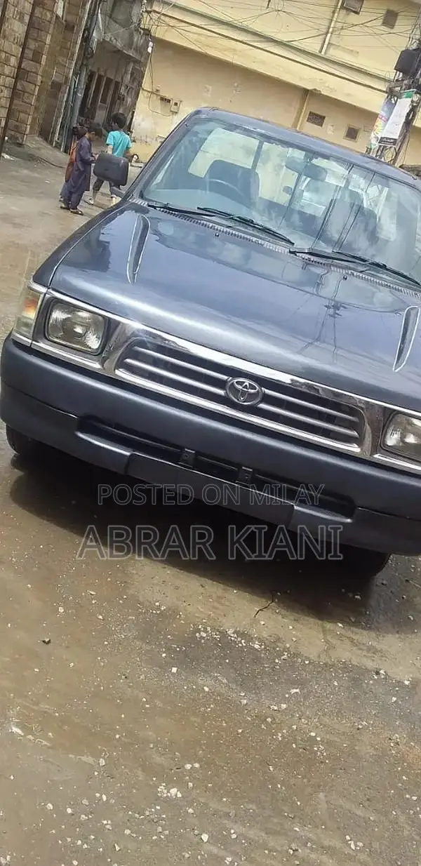 Toyota Single Cabin Pickup Truck - 2001 Model