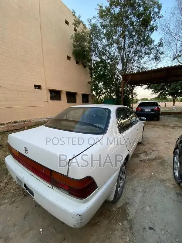 Toyota Corolla XE 1998