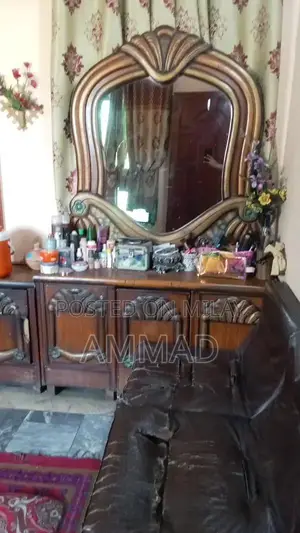 Bed with side tables and Dressing