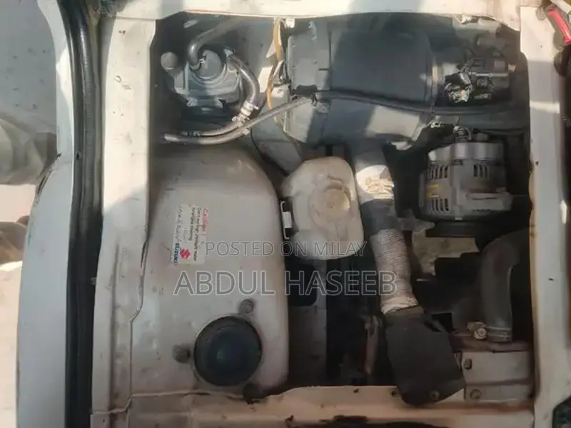 Suzuki Bolan 2013 White Compact Hatchback