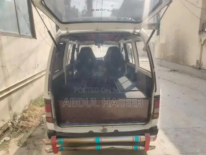 Suzuki Bolan 2013 White Compact Hatchback