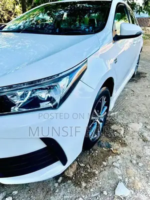 Corolla Altis