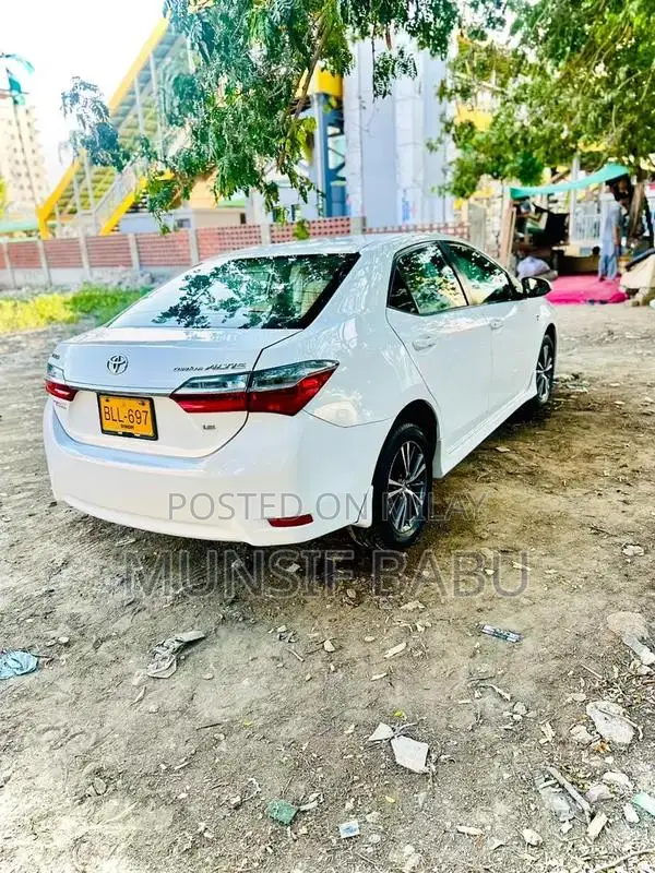 Corolla Altis