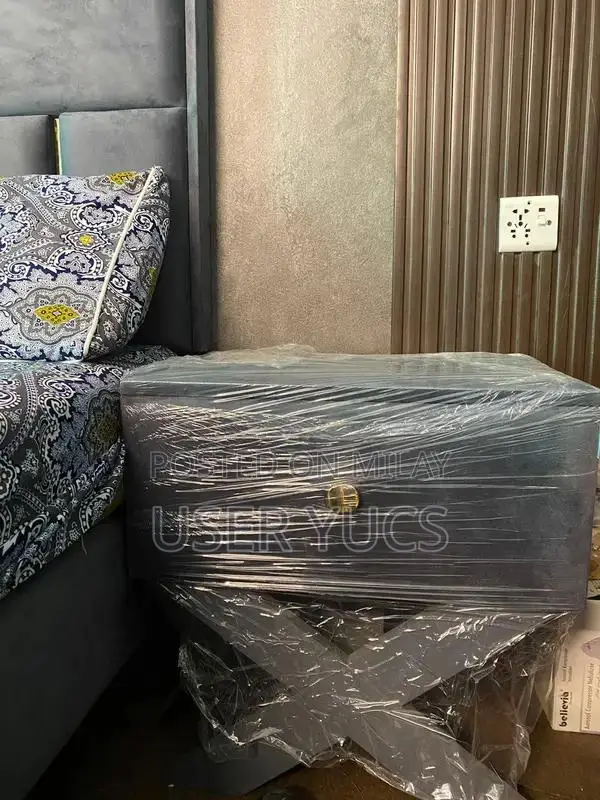 Grey Bed in Excellent Condition