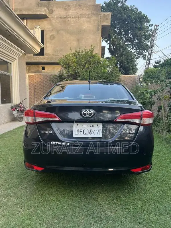 Toyota Yaris GLI MT 1.3