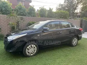 Toyota Yaris GLI MT 1.3