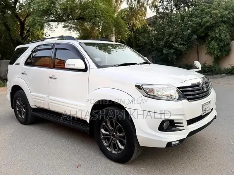 Fortuner TRD Sportivo 4*4 Petrol