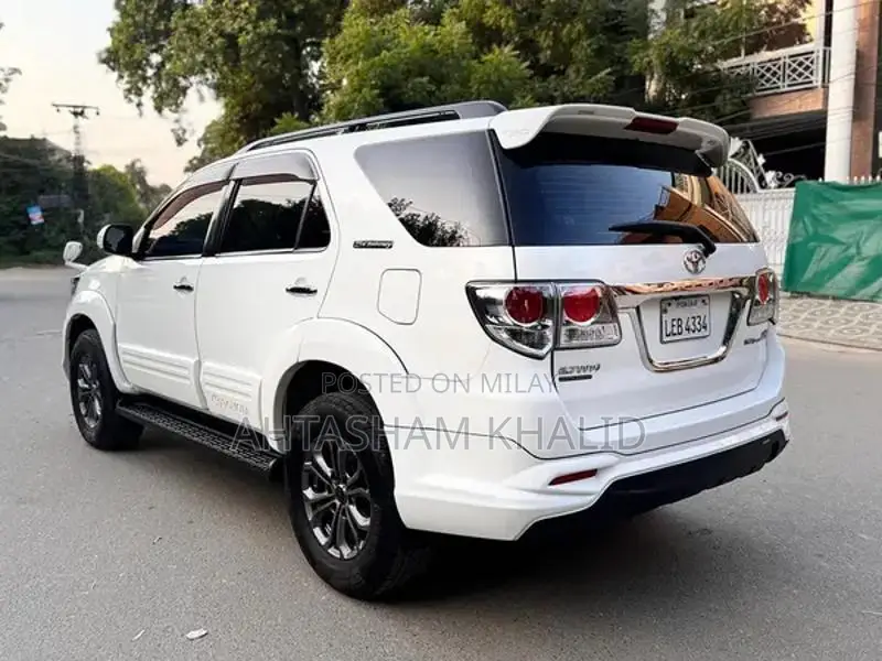 Fortuner TRD Sportivo 4*4 Petrol
