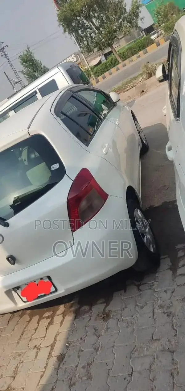 vitz 2006/2010 two piece touchings