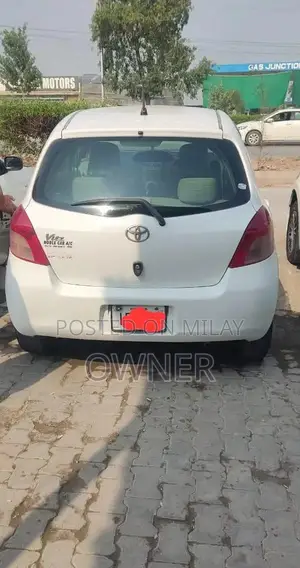 vitz 2006/2010 two piece touchings