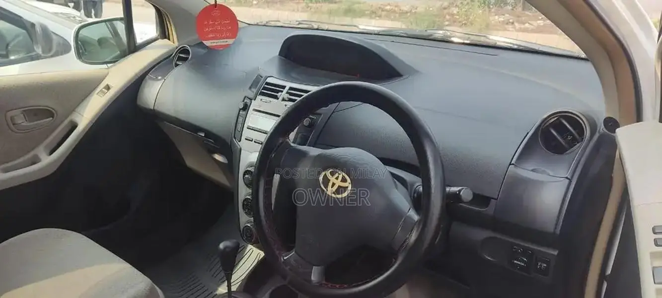 vitz 2006/2010 two piece touchings