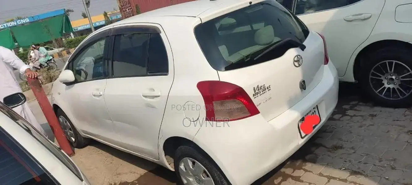 vitz 2006/2010 two piece touchings