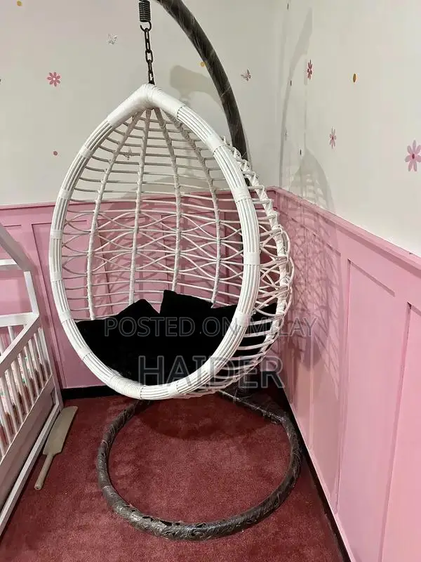 Swing chair white and black