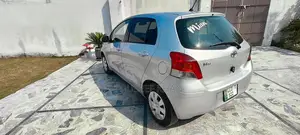 Photo - Toyota vitz 1.3 cc  model 2007 reg 2012
