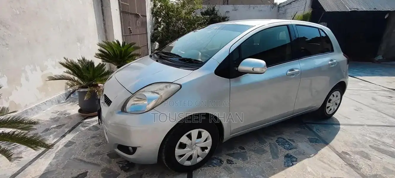 Toyota vitz 1.3 cc  model 2007 reg 2012