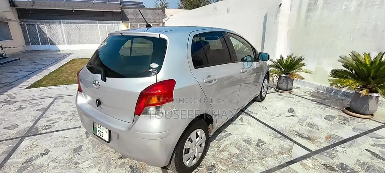 Toyota vitz 1.3 cc  model 2007 reg 2012