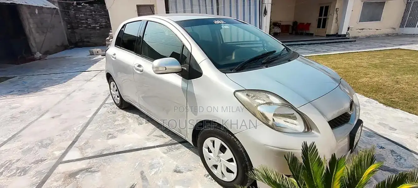 Toyota vitz 1.3 cc  model 2007 reg 2012