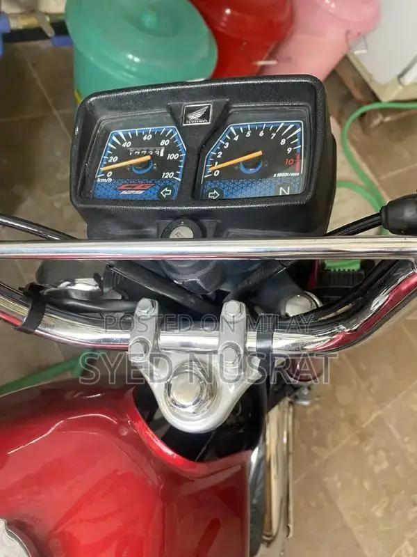 Honda CG125 Motorcycle 2024 Model - Low Mileage, Excellent Condition