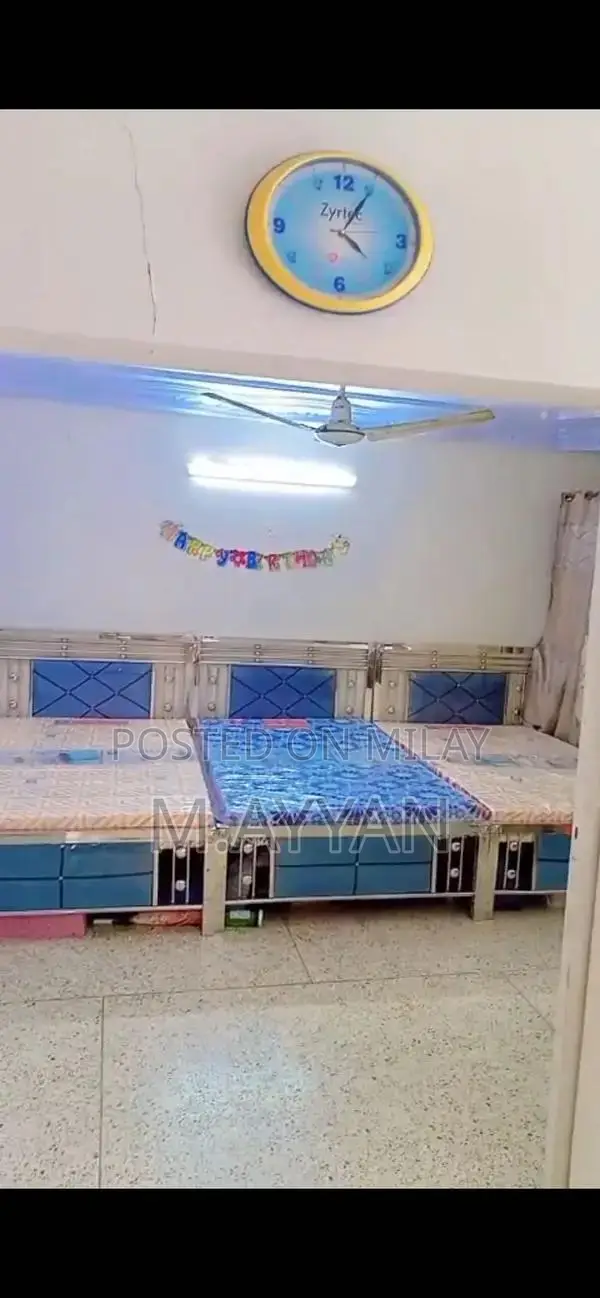 Steel Single Bed Frame with Moltyfoam Mattress 4x6.5