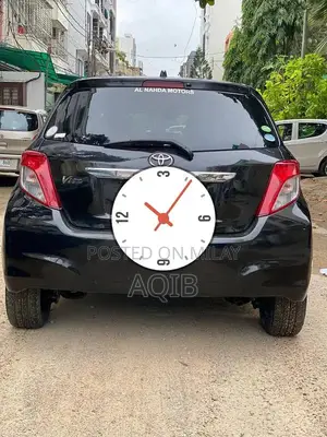 Photo - Toyota Vitz 2013 Pearl Black Low Mileage Hatchback
