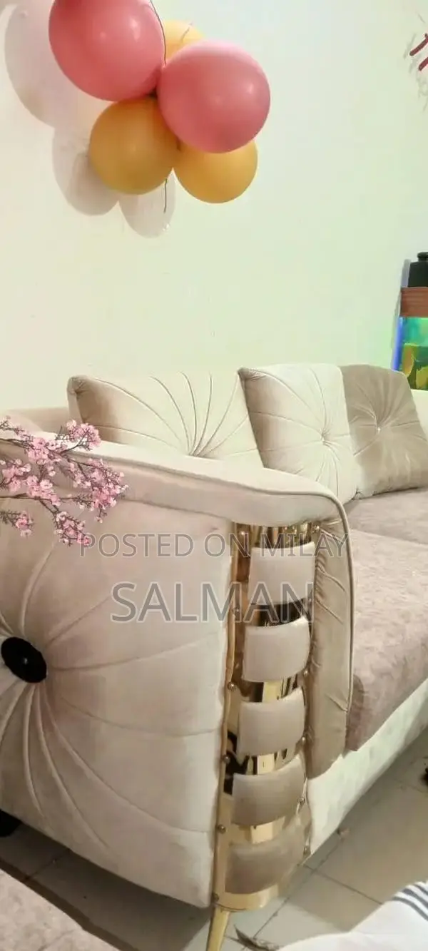 Furniture Item in Excellent Condition