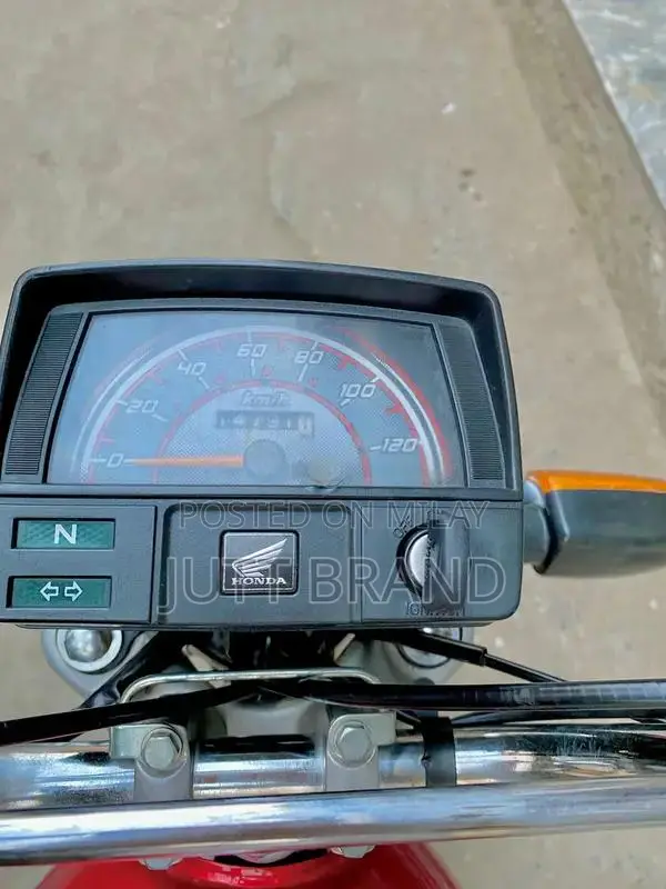 Honda CD70 2024 Motorcycle - New and Unregistered