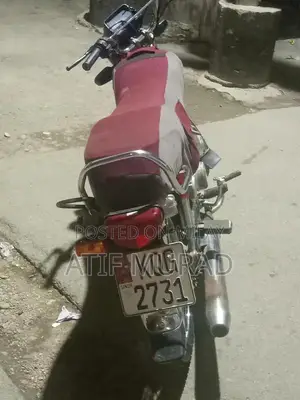 Honda CD70 2023 Motorcycle - Reliable Single Cylinder Commuter Bike