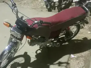 Honda CD70 2023 Motorcycle - Reliable Single Cylinder Commuter Bike