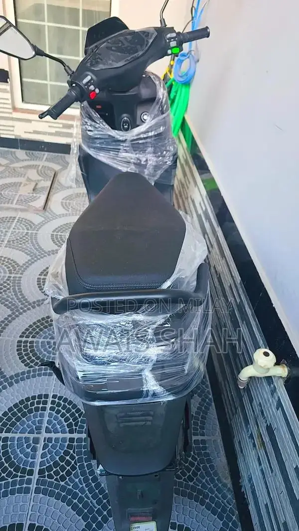 Evee S1 Electric Vehicle - Lightly Used, Low Mileage