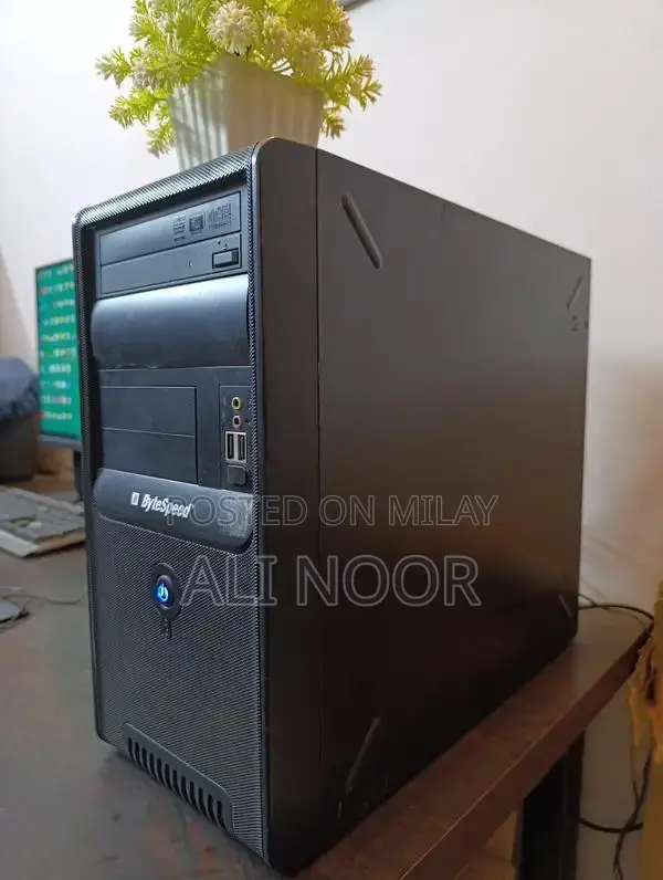 Gaming PC: i3 10100f, GTX 1050, 16GB RAM Desktop Computer