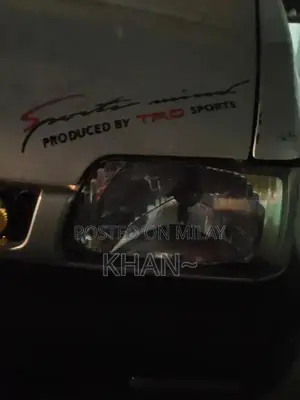 Suzuki Mehran VX Silver Sedan