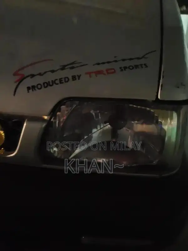 Suzuki Mehran VX Silver Sedan