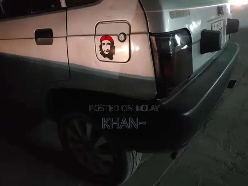 Suzuki Mehran VX Silver Sedan