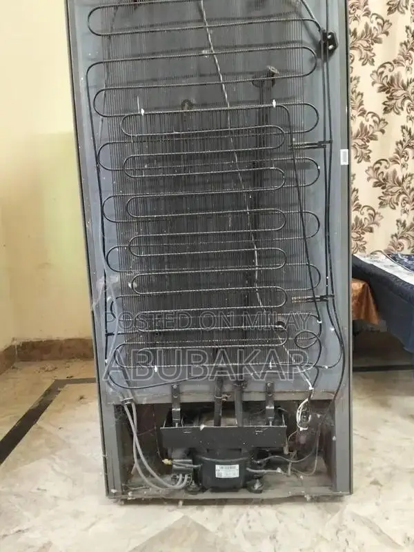 Dawlance Medium Size Refrigerator - Efficient Cooling Solution