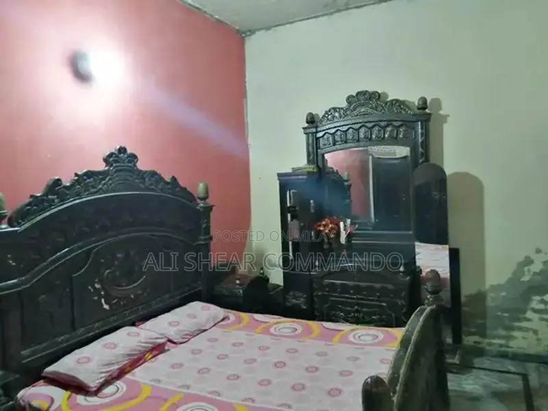 Room for girls single and shering model town link Rd