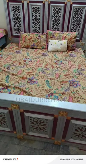 King Size Bed Frame - Near Perfect Condition