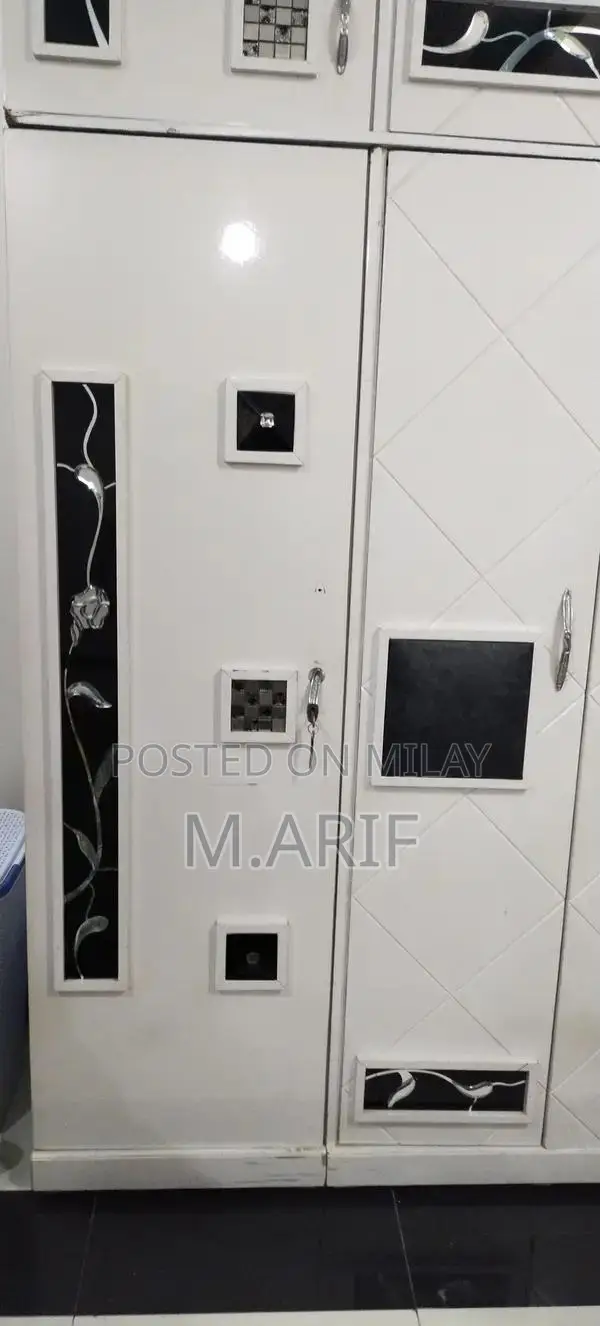 Complete Bedroom Furniture Set with Bed, Side Tables, and Dresser