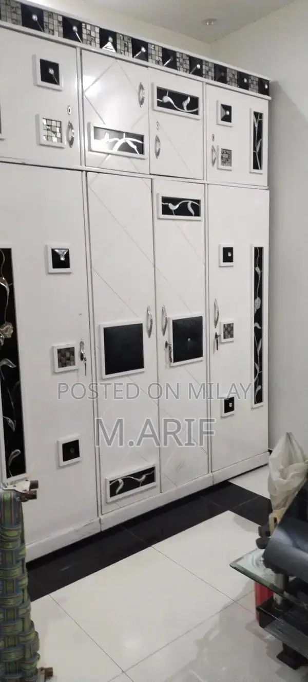 Complete Bedroom Furniture Set with Bed, Side Tables, and Dresser